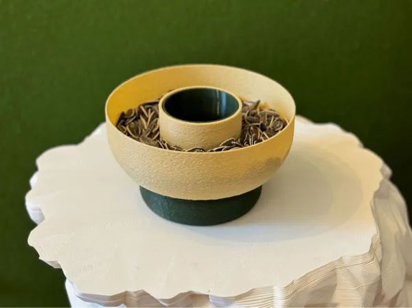 Bol à pistaches / graines de tournesol