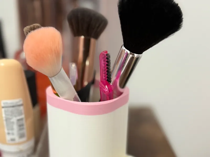 Makeup Brush and Sponge Organizer