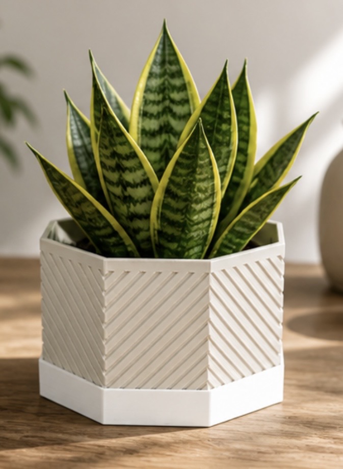 Miniatura 3 do modelo 3D Modern Self-Watering Geometric Planter Pot
