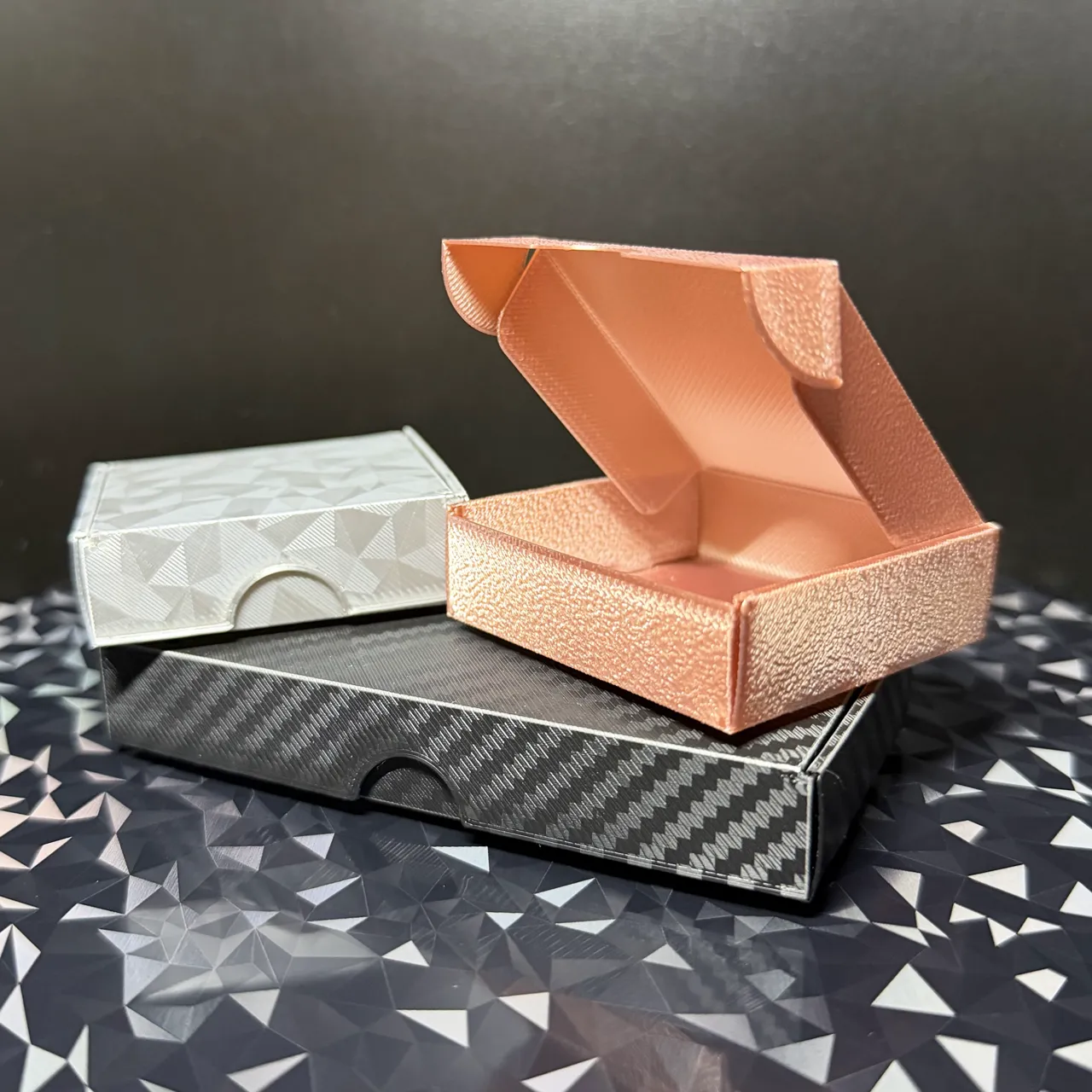 Customizable foldable box view 3
