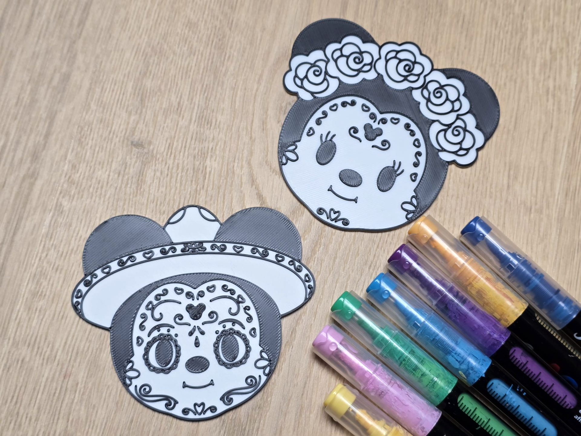 Mickey Day Of The Dead Couple Coloring Craft Set