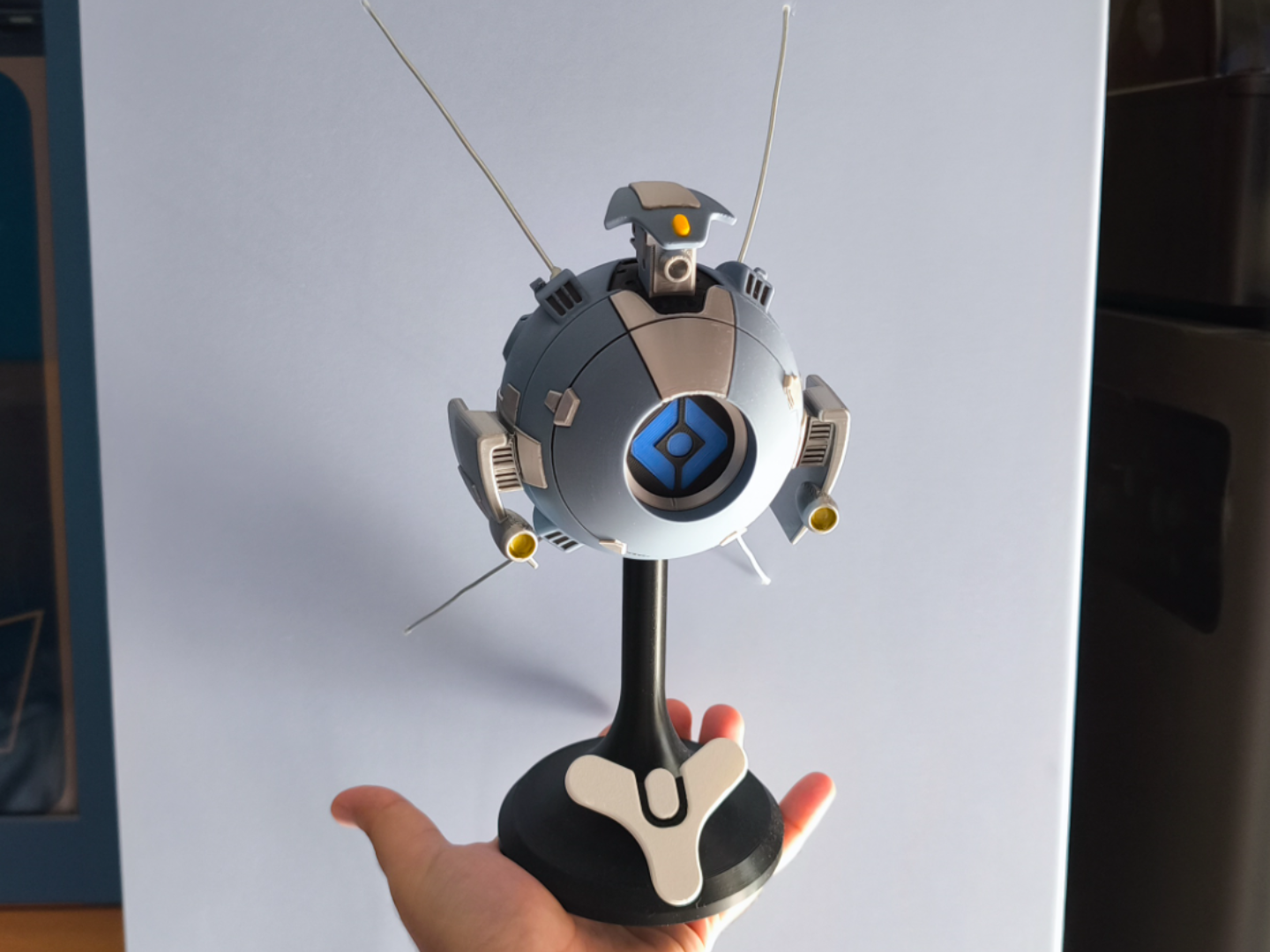 Destiny 2 Ghost - Pragmatic Shell
