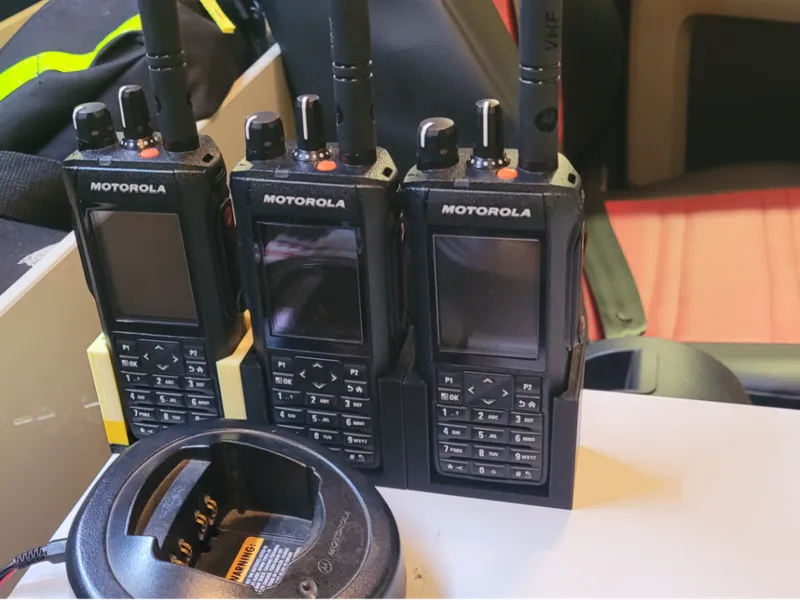 Motorola R7 radio base holder
