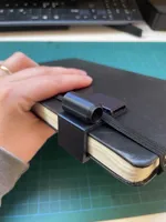 Clip porte-stylo et règle pour carnet Moleskine — photo 5