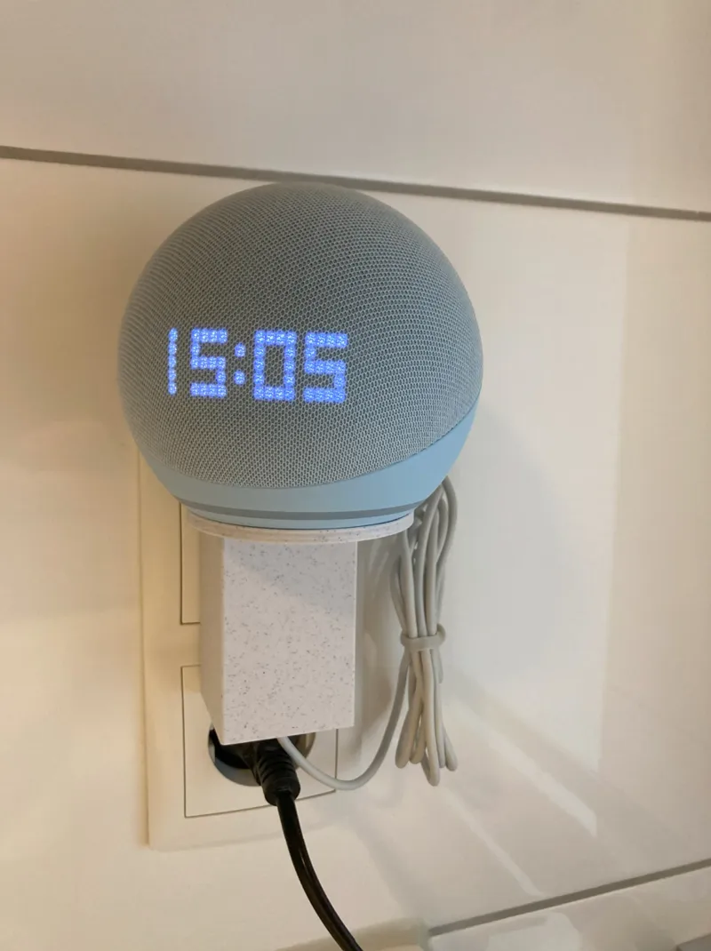Socket holder echo dot 5th gen. 