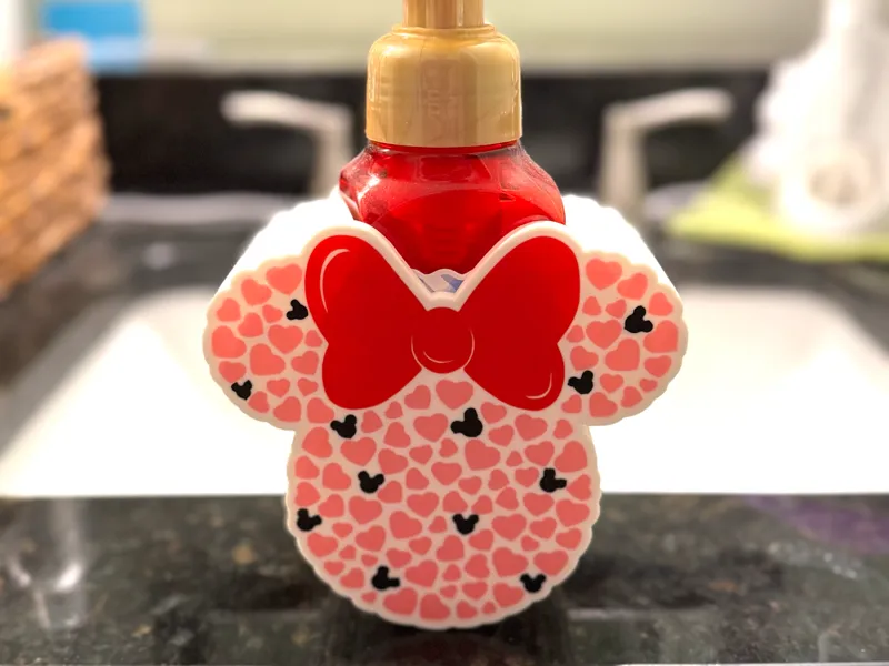 Valentine Minnie BBW Soap Bottle Holder