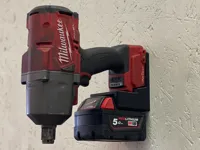 Support batterie et outil Milwaukee M18 — photo 1