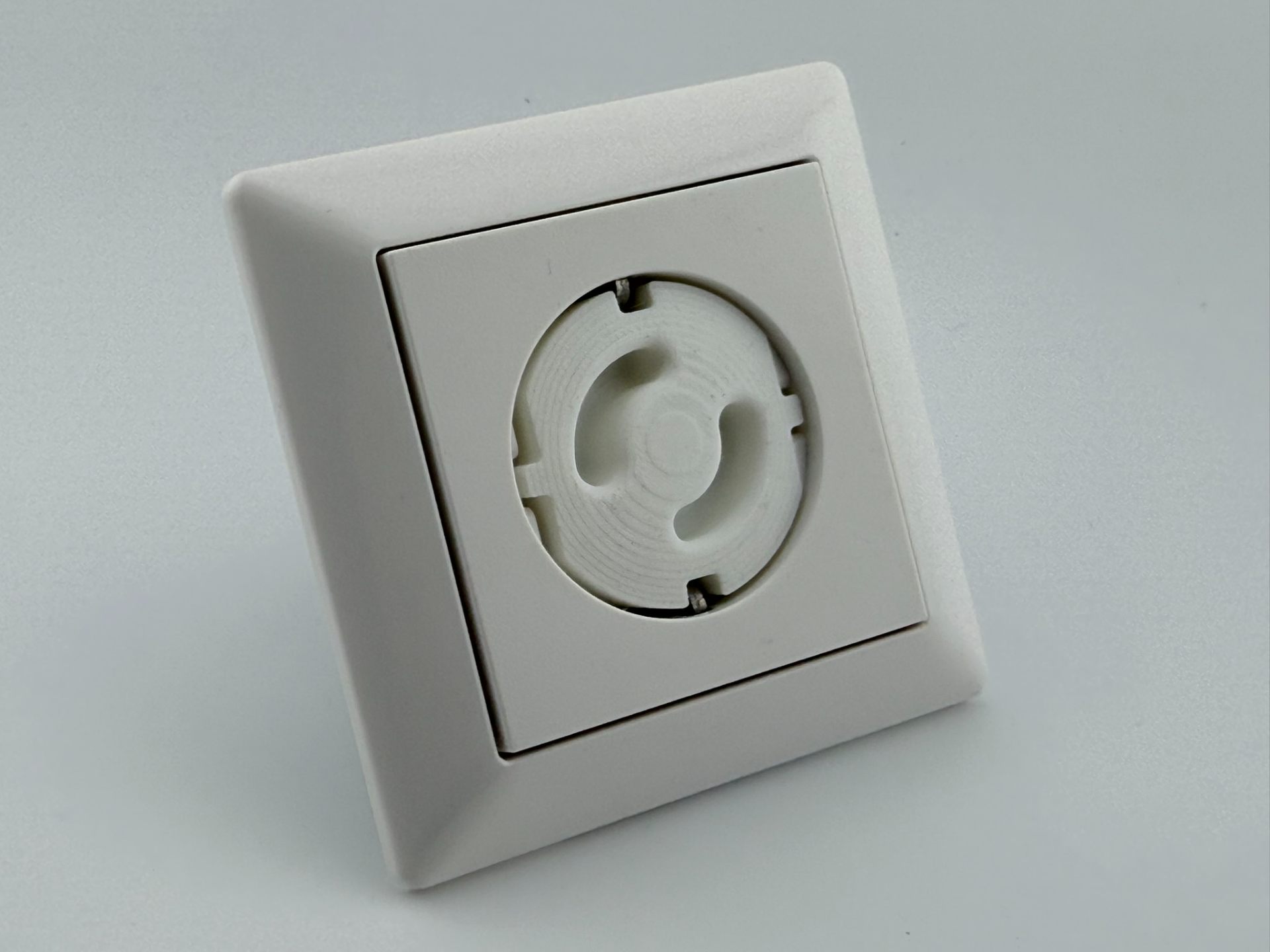 Child Safety Outlet Plug Cover – Twist-Remove