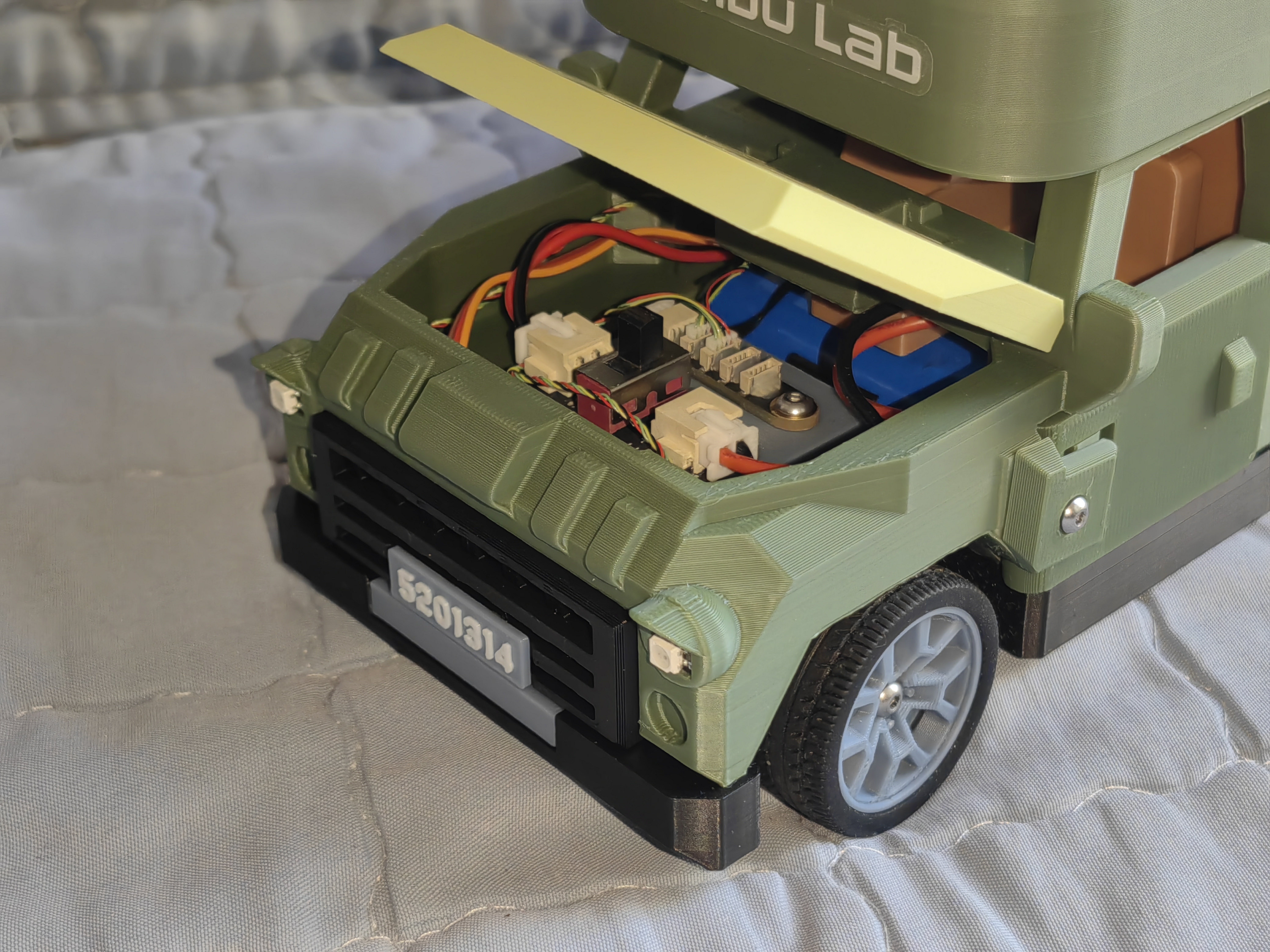 Miniatura 2 do modelo 3D 露营房车-cyberbrick摇控版