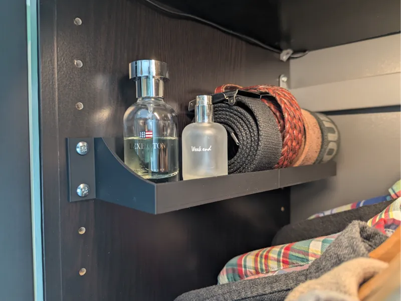 Pax shelf