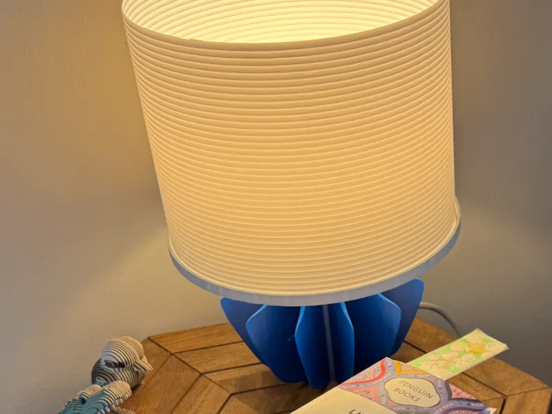 Table lamp - uses LED E27 socket/bulb