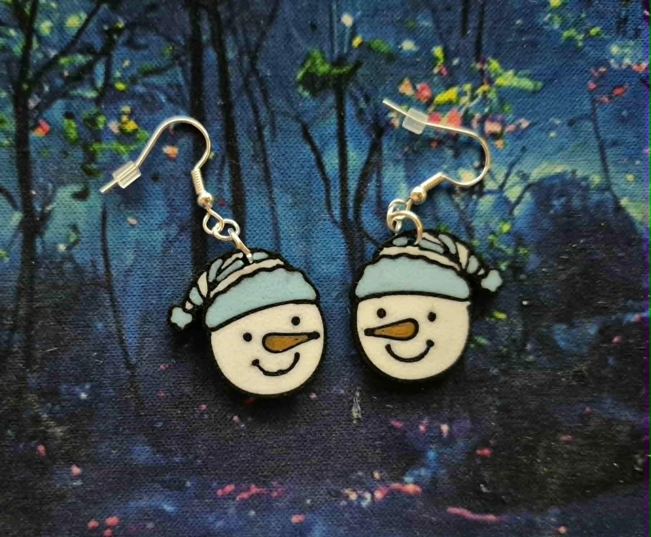 Snowman Earrings view 2