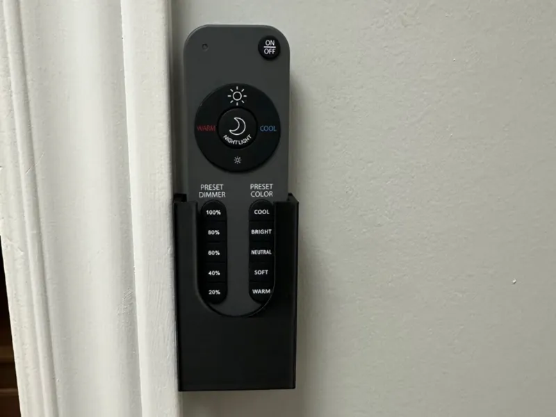Artika Remote Holder