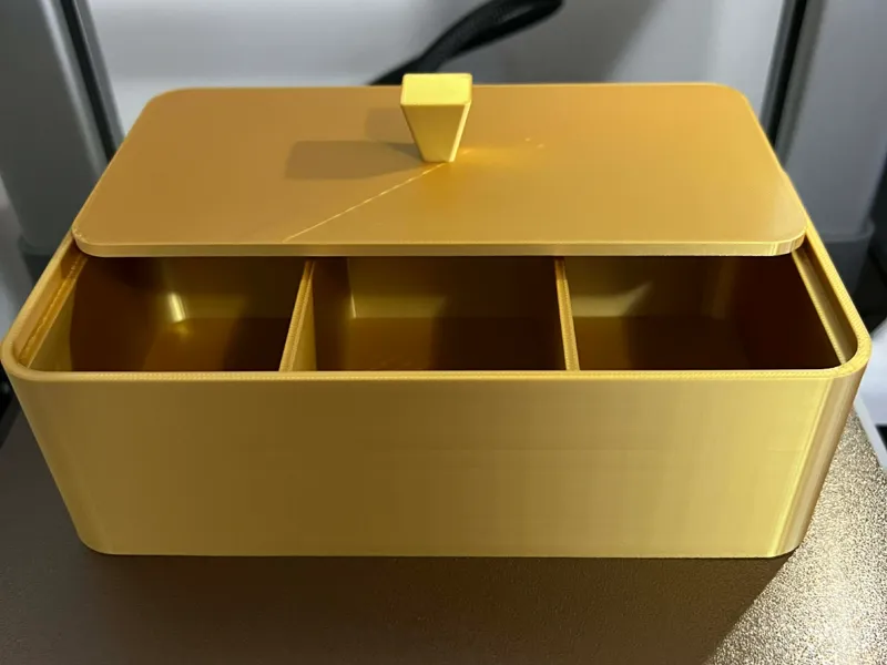 Treats Box with Lid (No Supports)