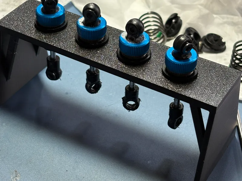 RCカー　オイルダンパー用治具