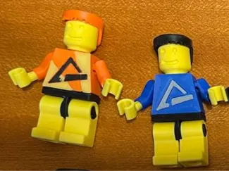 Brick-style mini figure