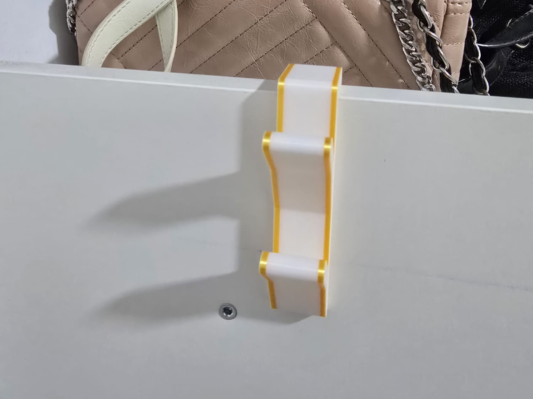 gancho - percha para mueble