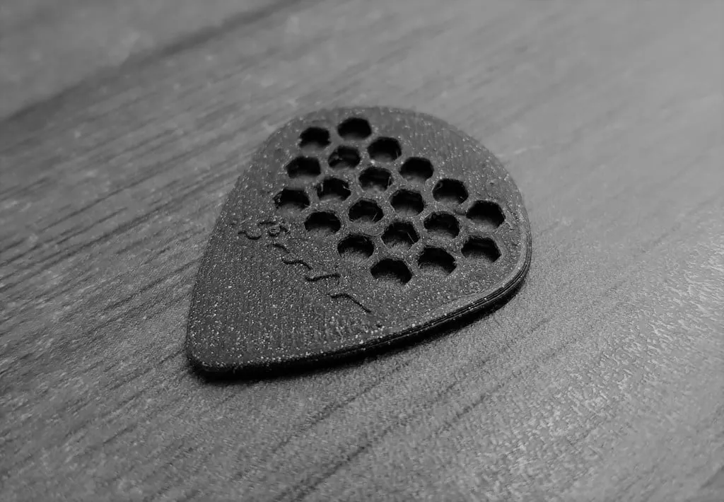 HexPick Guitar pick view 2
