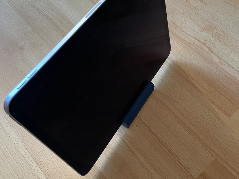 Minimalist iPad Air / Tablet Stand