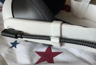 Quest 3 cable clip