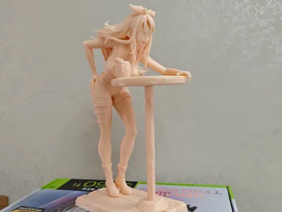 32cm One Piece Nami figure with a smaller version, optimized supports, beginner-friendly, detailed, and scalable