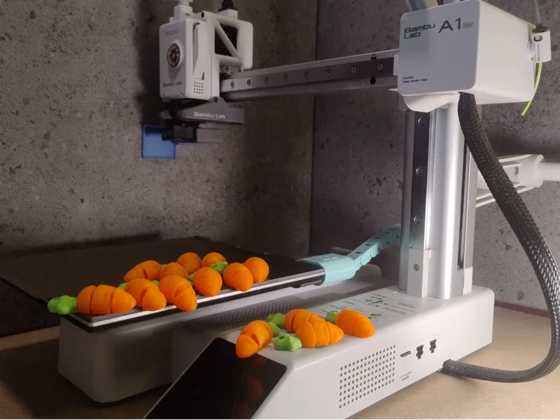 Flexy Carrot Keychain AMS