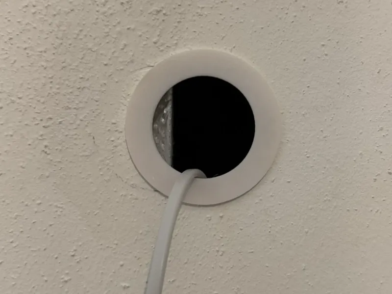 Drywall / Rigips (12,5 mm) Cable Hole with Cover