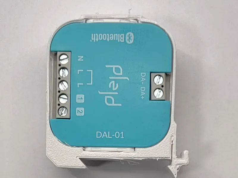 Din mount for Plejd puck and battery backup