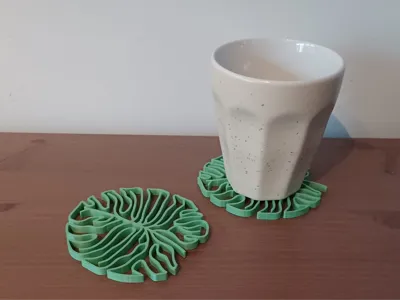 Monstera leaf coaster
