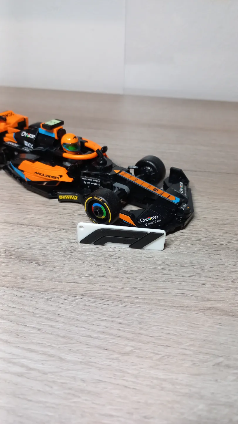 F1 keychain by fede._26 - MakerWorld