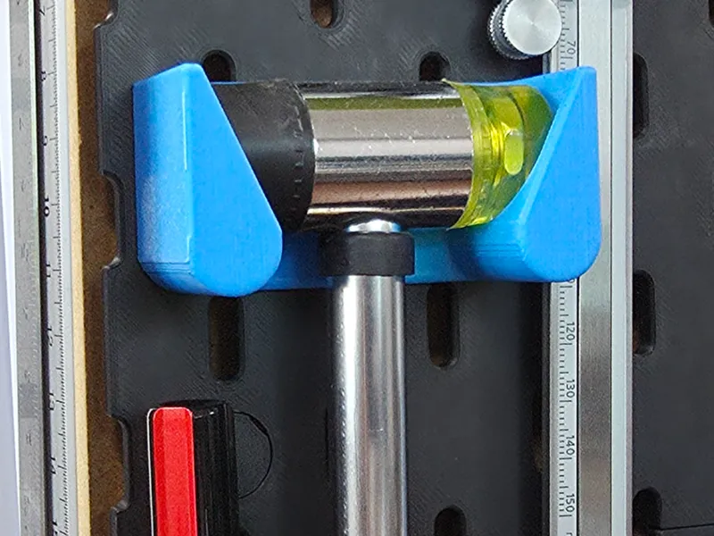 Rubber hammer holder for SKADIS