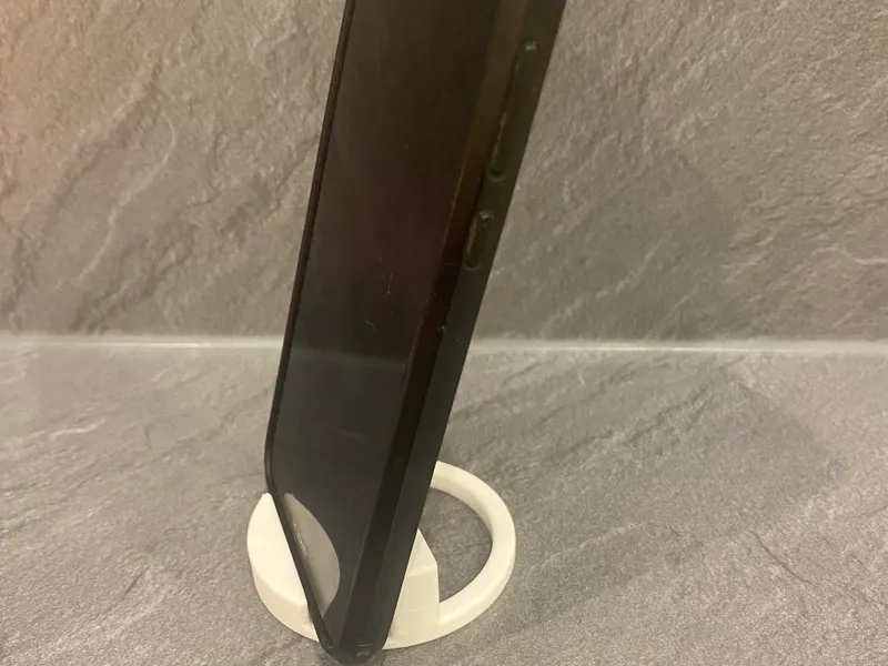 Just a simple Phone ore Tablet Holder