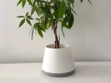 Tapered Planter with Drip Tray & Alignment Base