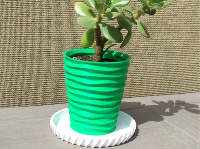 Sea Wave Pot