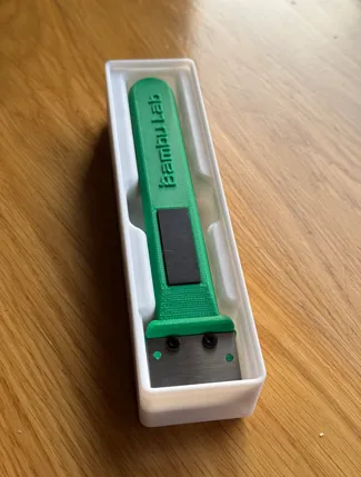 Stackable Gridifinity Box for Bambulab bed scraper