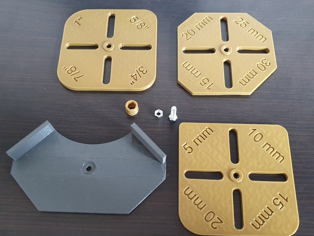 Miniatura 1 do modelo 3D Precision Corner Radius & Chamfer Jig Set