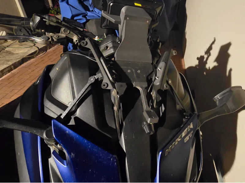 Yamaha Niken GT Windshield Stabilizer