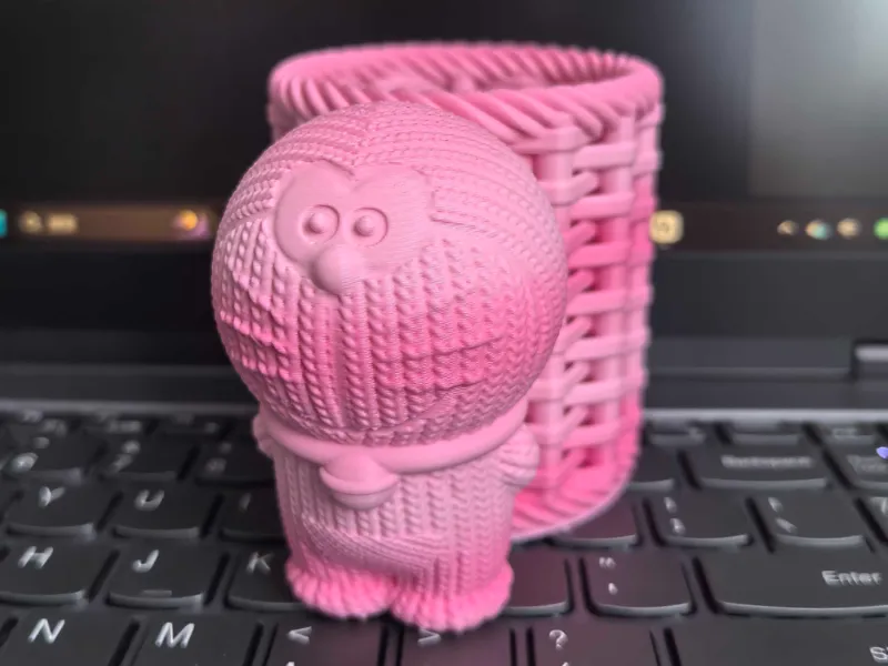 哆啦M笔筒