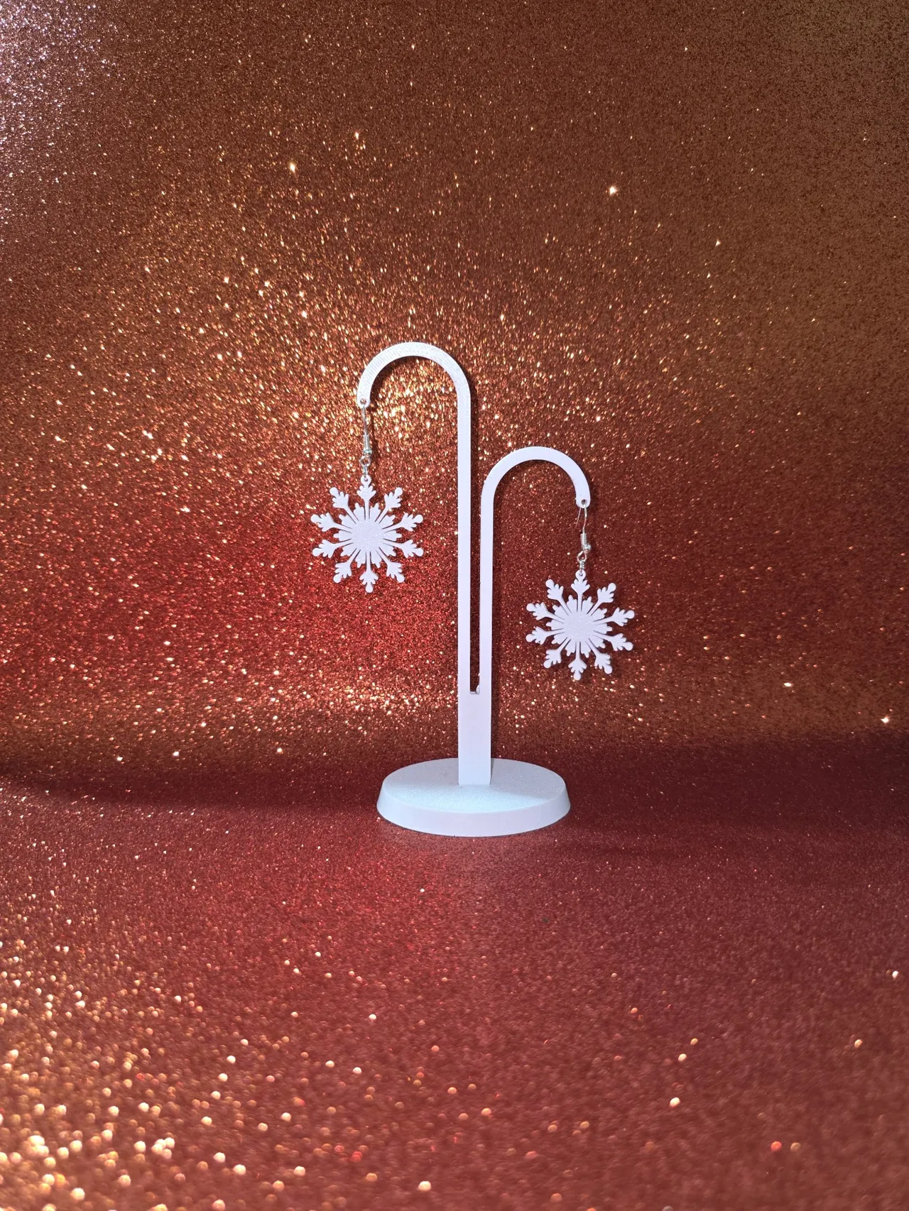 Roundish snowflake earrings view 3