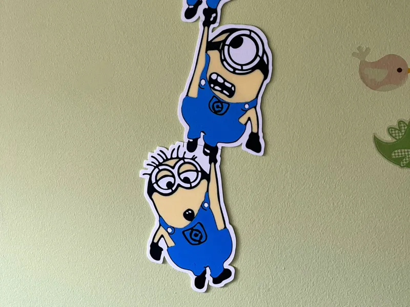 MINIONS COLGADOS PARA PARED