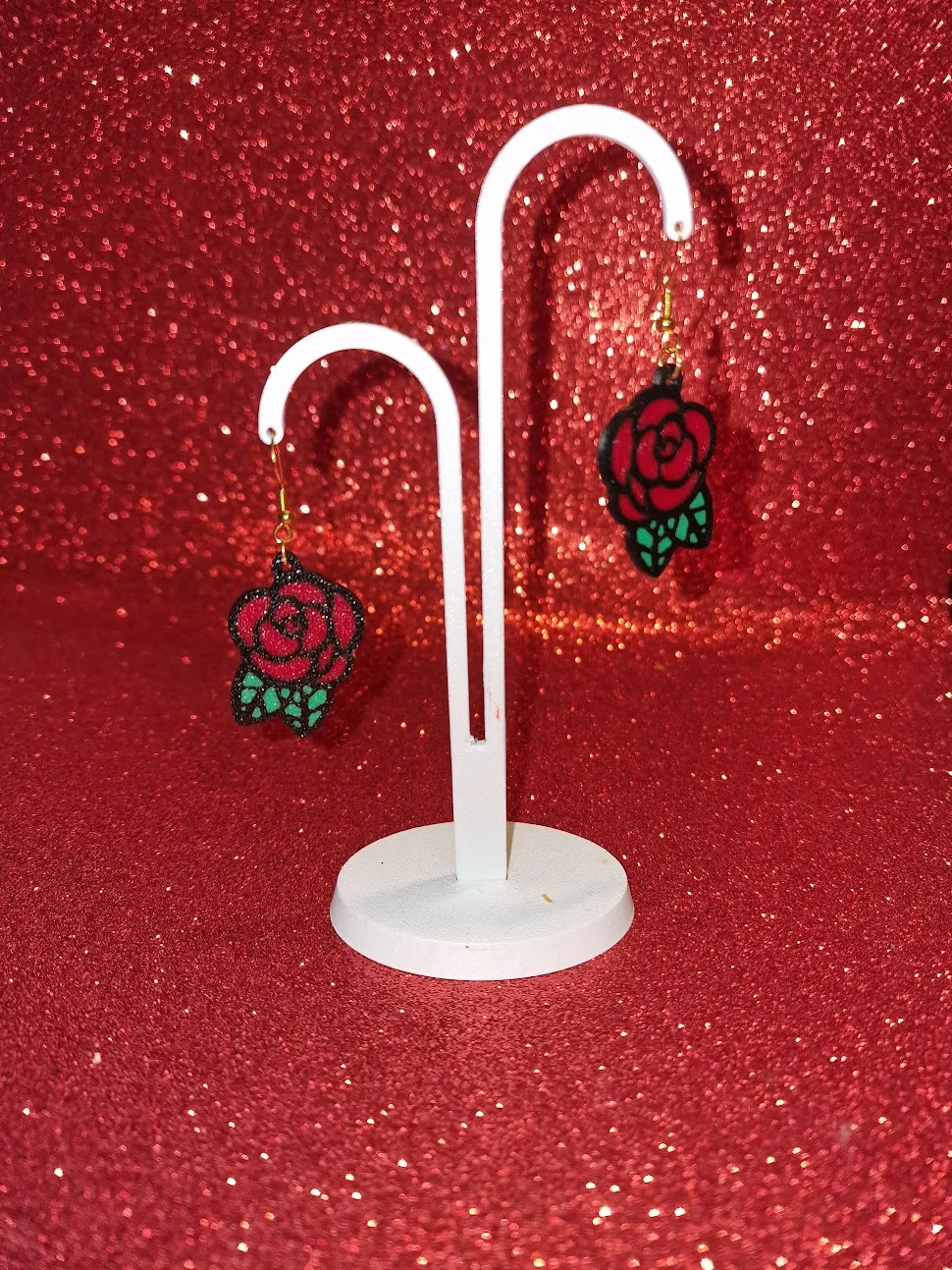 A simple rose earrings view 3