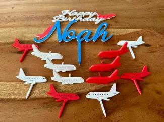 Happy Birthday Noah Tortenschild mit Flugzeuge