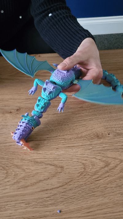 dragon with working wings and mouth articulated by tomo3D MakerWorld ...