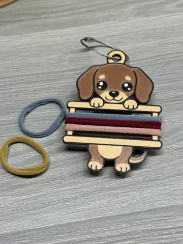 Accesorio para sujetar ligas de cabello: Dachshund Hair Tie Holder Keychain — vista de referencia 2
