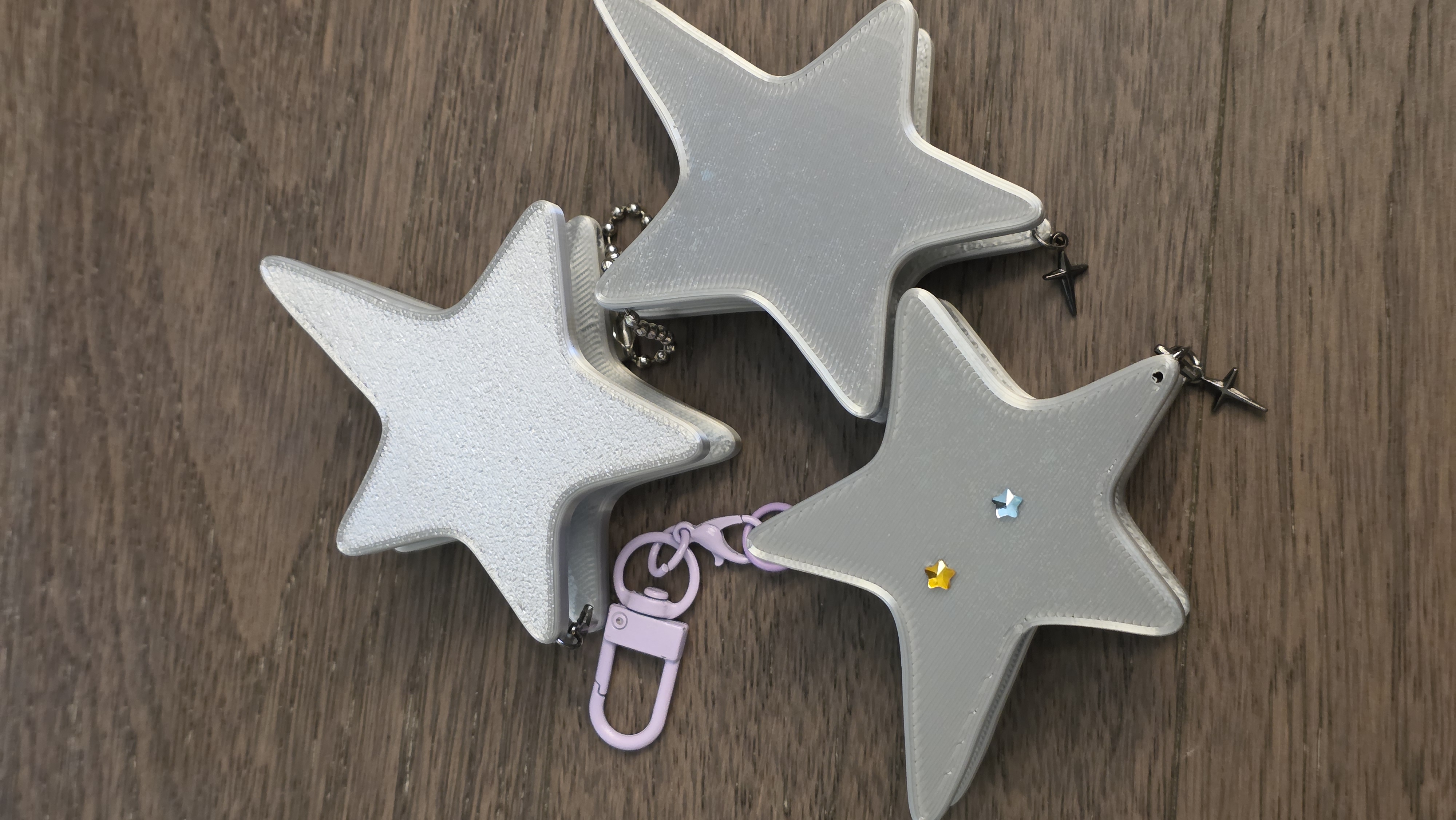 Miniatura 4 do modelo 3D 五角星有线耳机绕线器