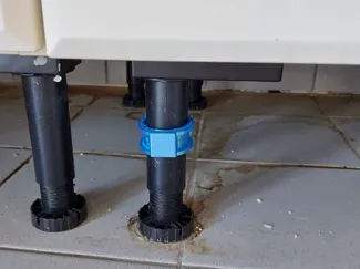 IKEA_Halterung_Küche_Bodenblende