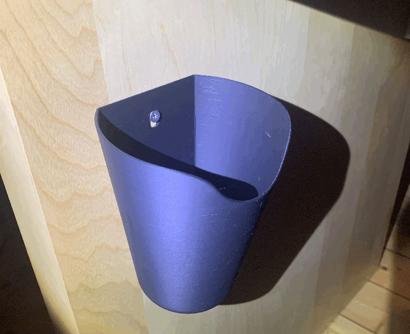 Wall mounted trash can / container