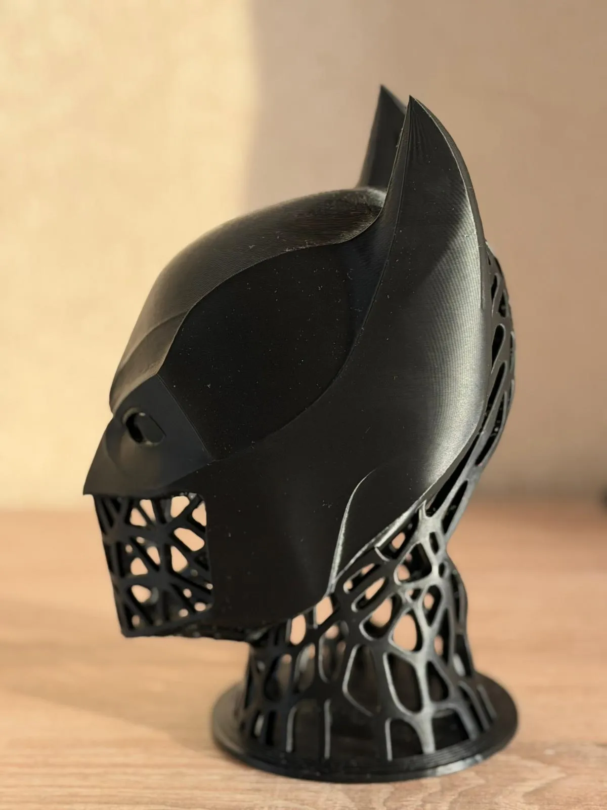 Headphones Stand - Batmen view 3
