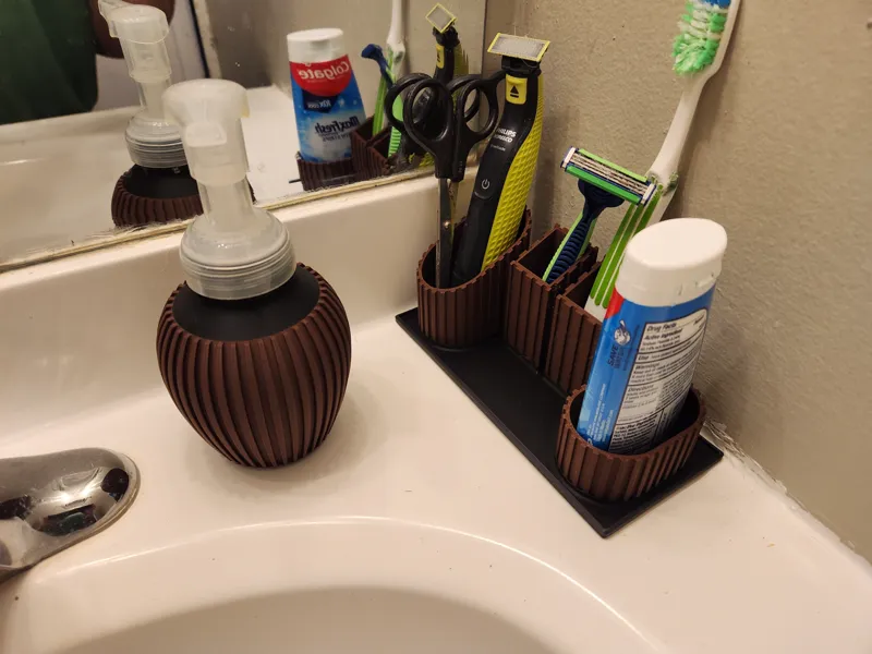 Compact Modern Bathroom Set w/ Foam Soap Dispenser