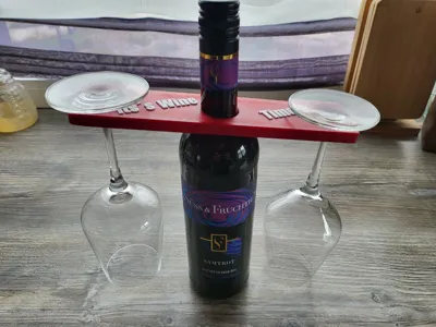 Wine Glass Holder 2.0